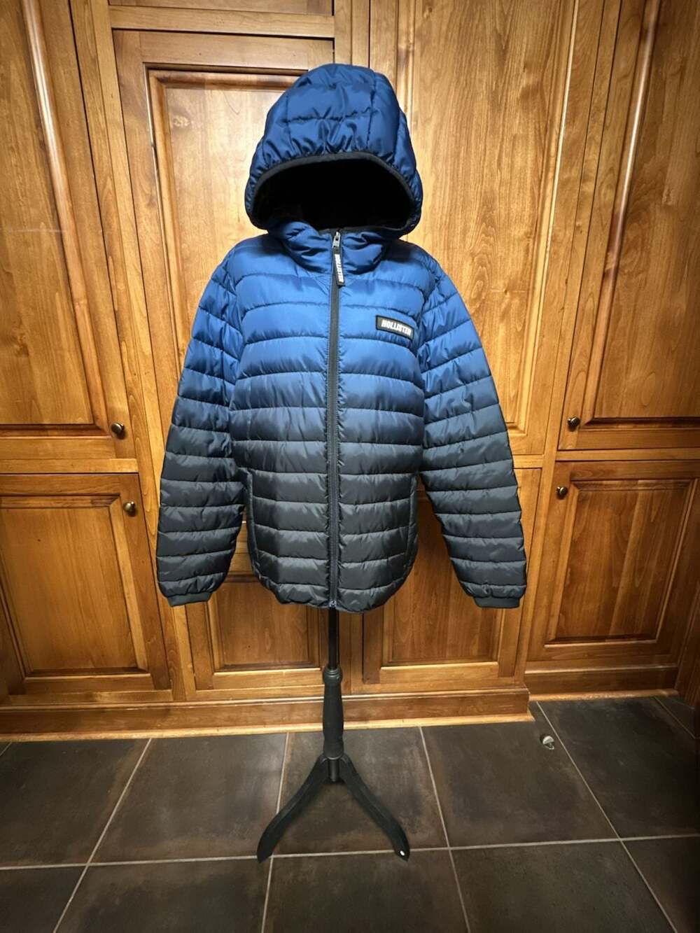 Hollister Men's Blue to Black Ombre Hooded Puffer Jacket
